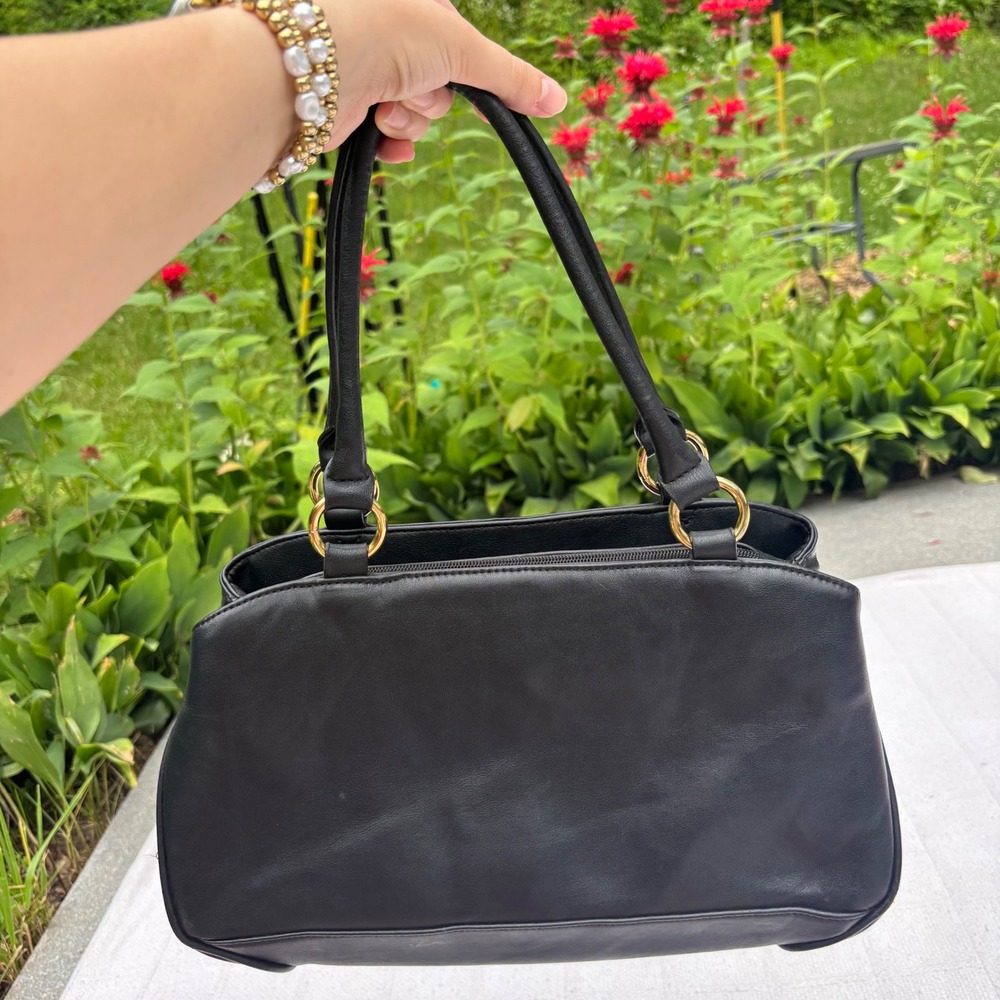 Women's Y2K Giani Bernini Black Leather Triple Compartment Spacious Shoulder Bag - Picture 6 of 8